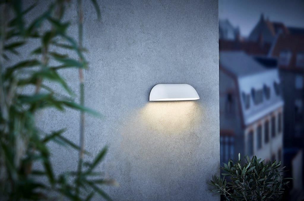 LED Wandanbauleuchte Front 26 - 9.8W, 650lm, 3000K, IP44, CRI 80, weiss, nicht dimmbar, L=260mm, B=68mm, H=68mm
