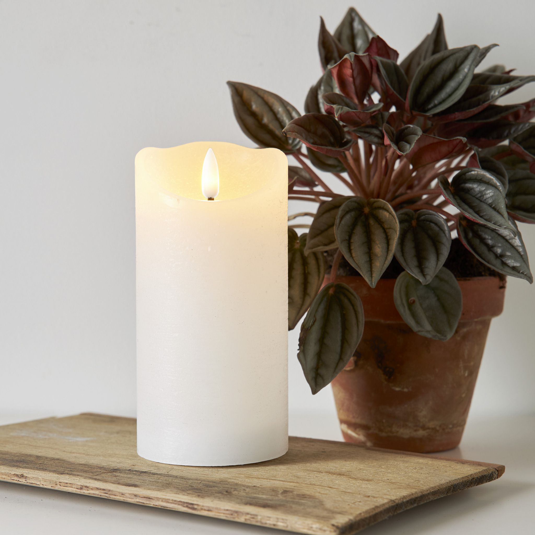 LED Pillar Kerze Flamme Rustic - Indoor, Weiss, 15.00 cm Höhe,  Timerfunktion