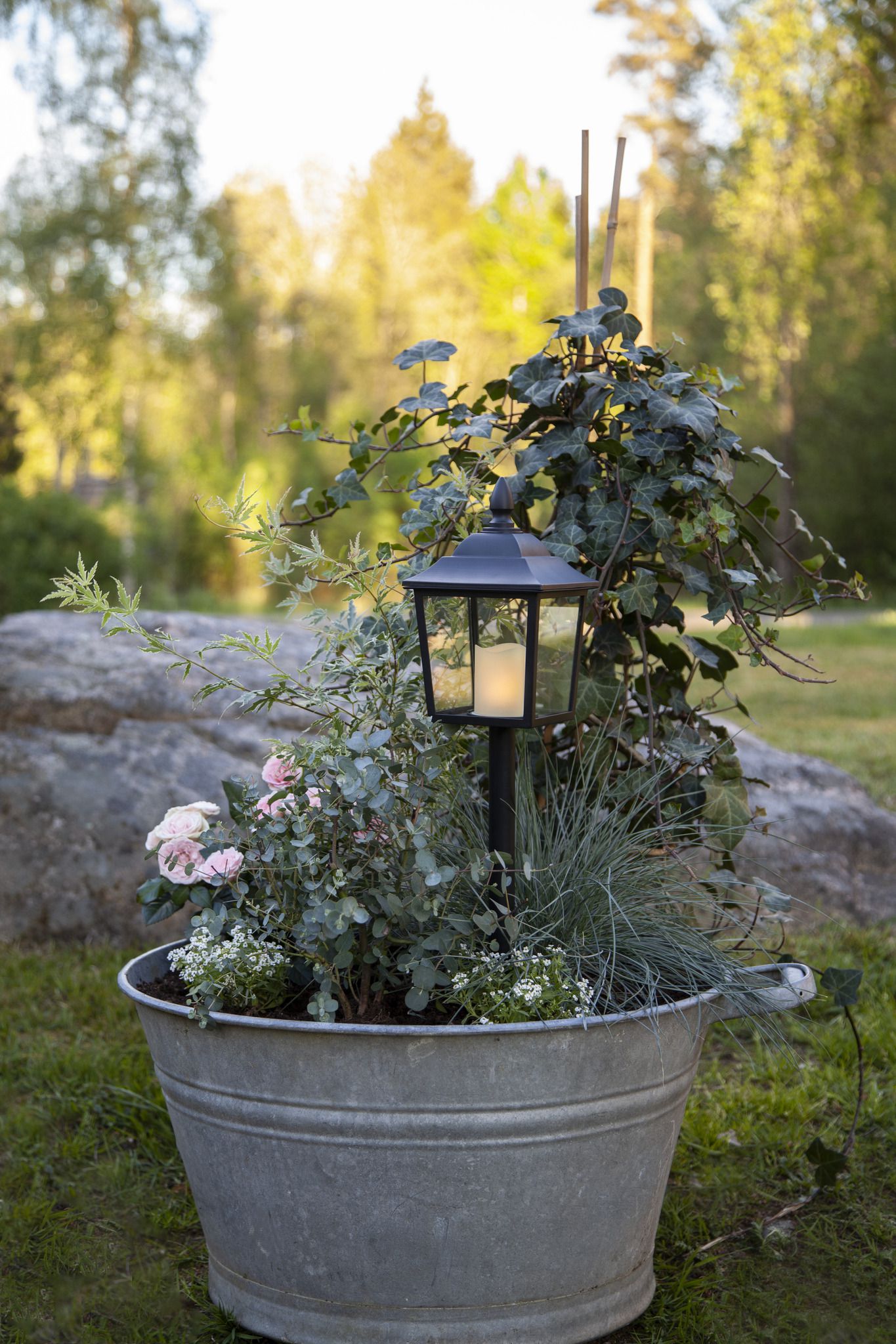 LED Grablicht Flame Laterne - Outdoor, Schwarz, 52cm Höhe, Timerfunktion