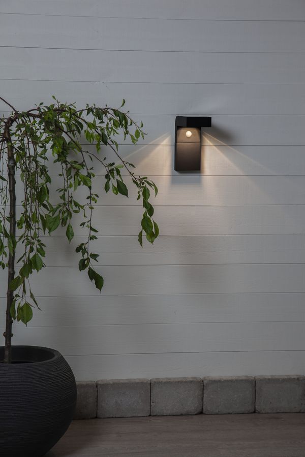 Solar-Wandleuchte VICI - 3.7V DC, 3W, 300/30lm, 3000K, IP , schwarz, Bewegungs-/Dämmerungsensor, L=90mm, B=200mm, H=200mm