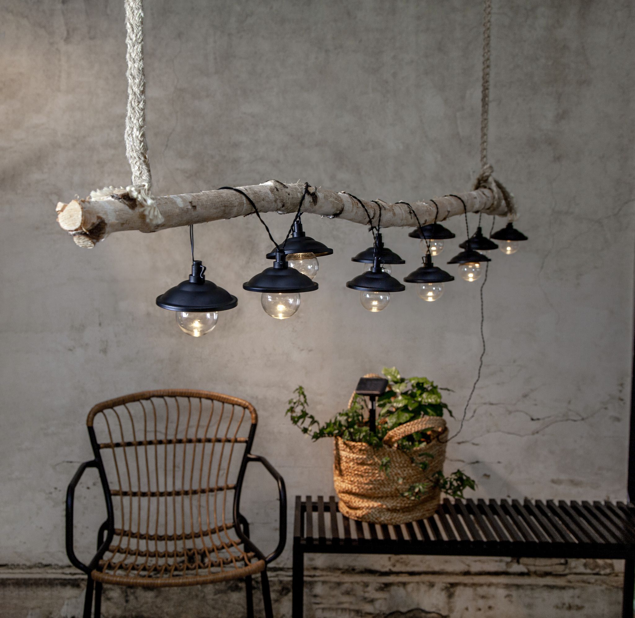 Solar Lichterkette Globe Shade - Warmweiss, IP44, Schwarz