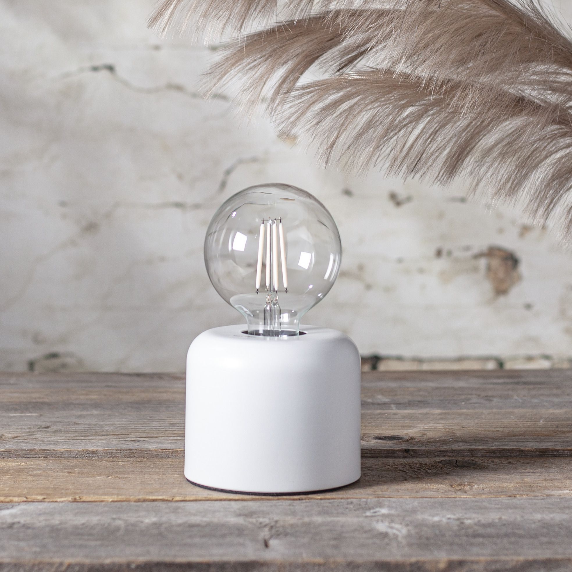 LED Leuchtmittel E27 G95 Klar Filament - E27, 806Lm, 2700K, 7W, 230V