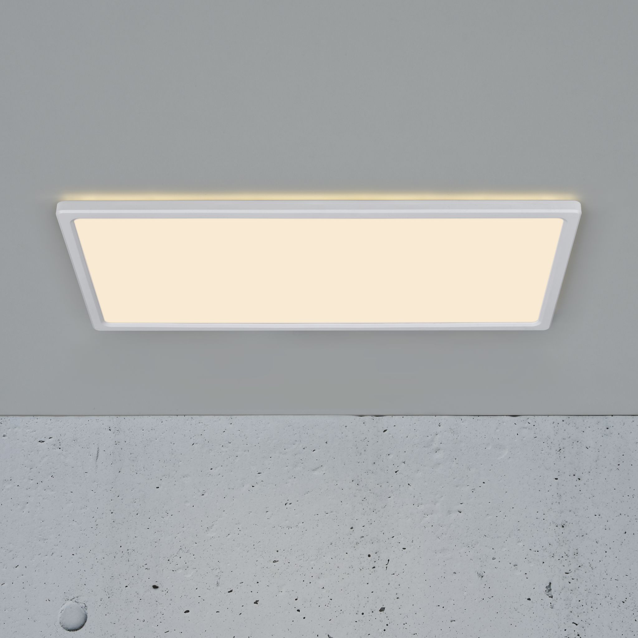 Harlow 60x30 Deckenleuchte IP54 3-Step Weiss - IP54, LED Modul