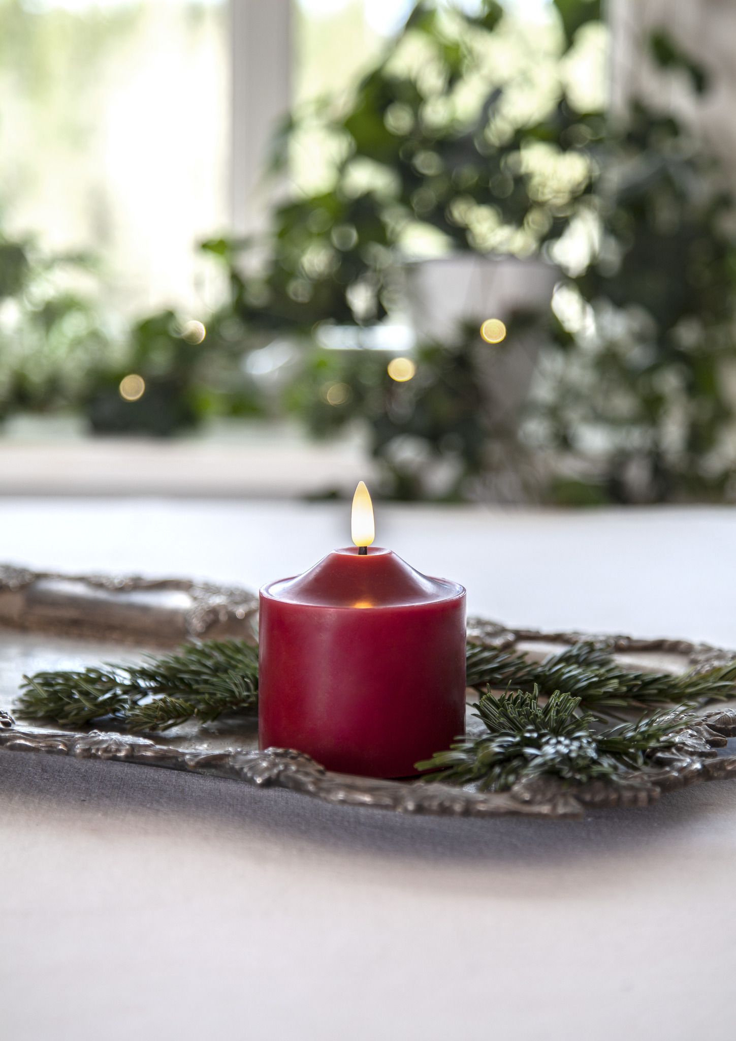 LED Pillar Kerze Flamme - Indoor, Rot, 9.5cm Höhe, Timerfunktion