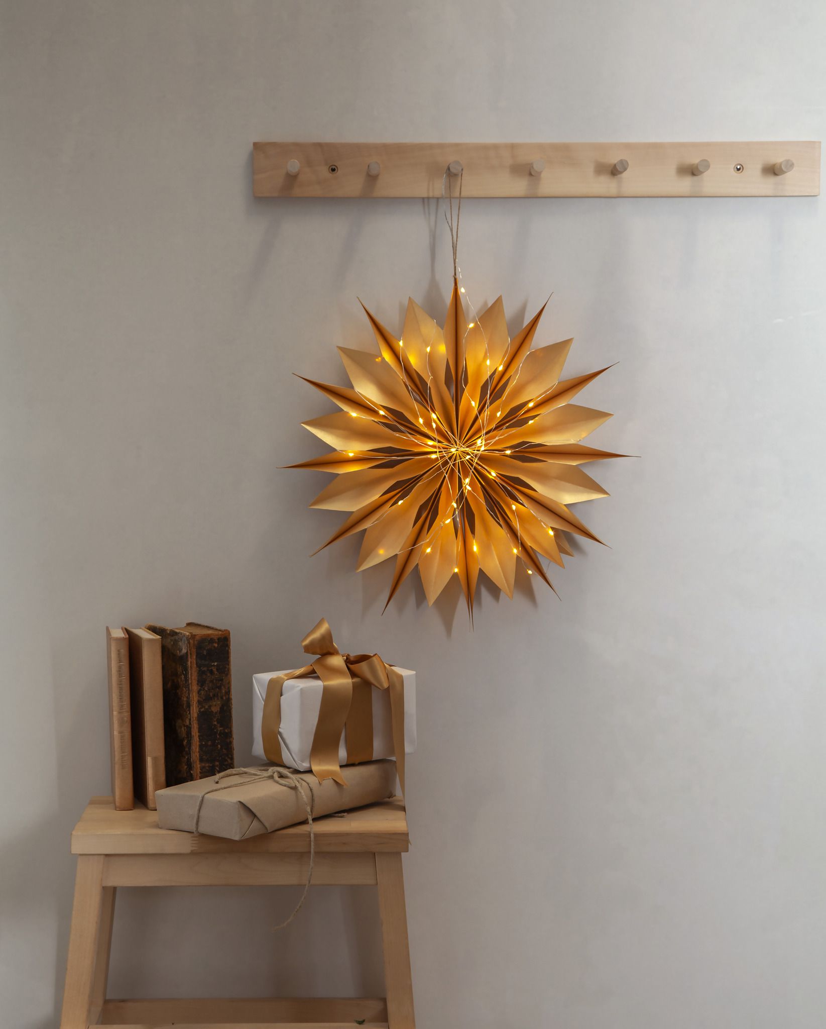 Papierstern Flinga - IP20, Gold, Warmweiss