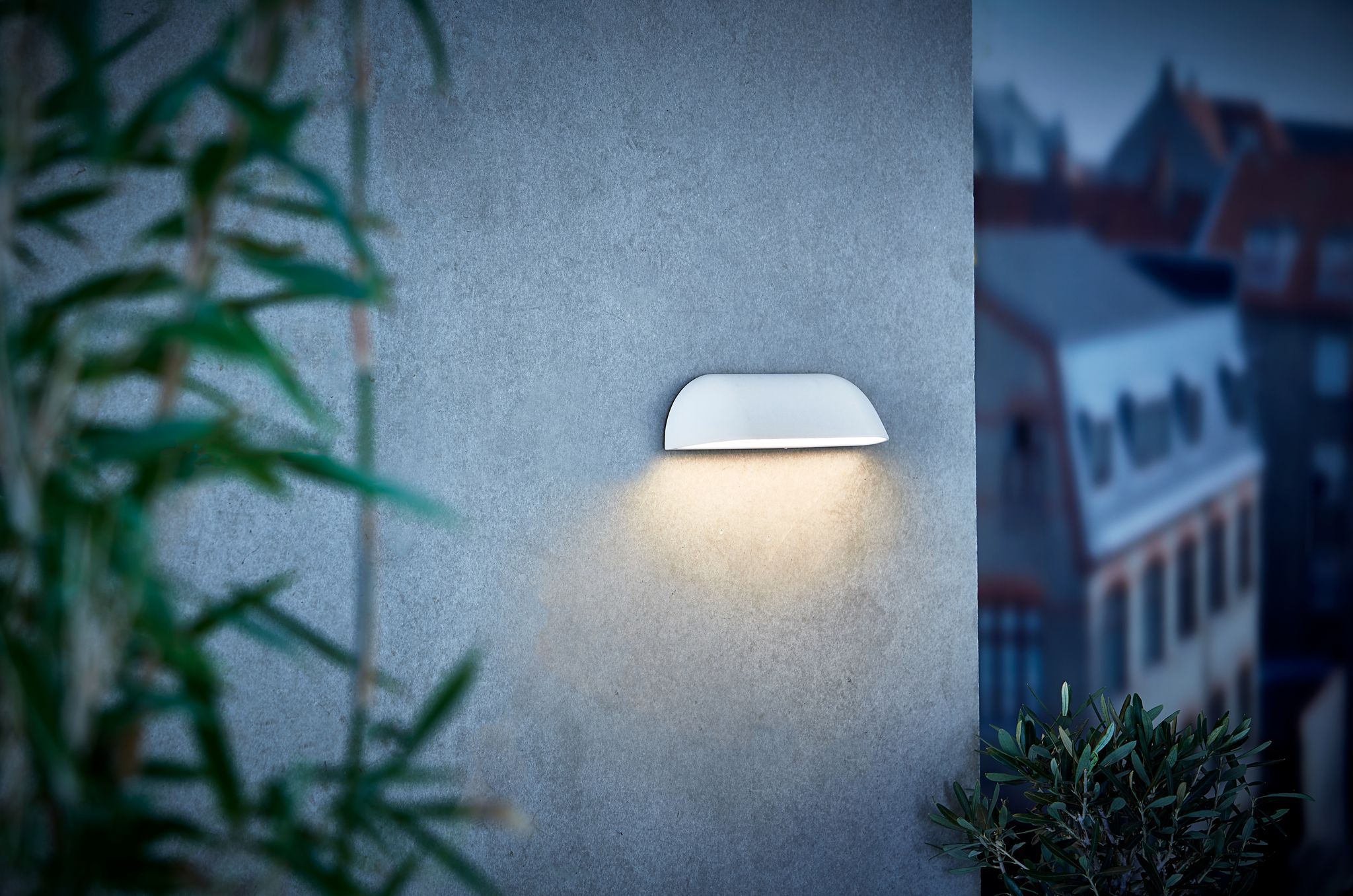 LED Wandanbauleuchte Front 26 - 9.8W, 650lm, 3000K, IP44, CRI 80, weiss, nicht dimmbar, L=260mm, B=68mm, H=68mm