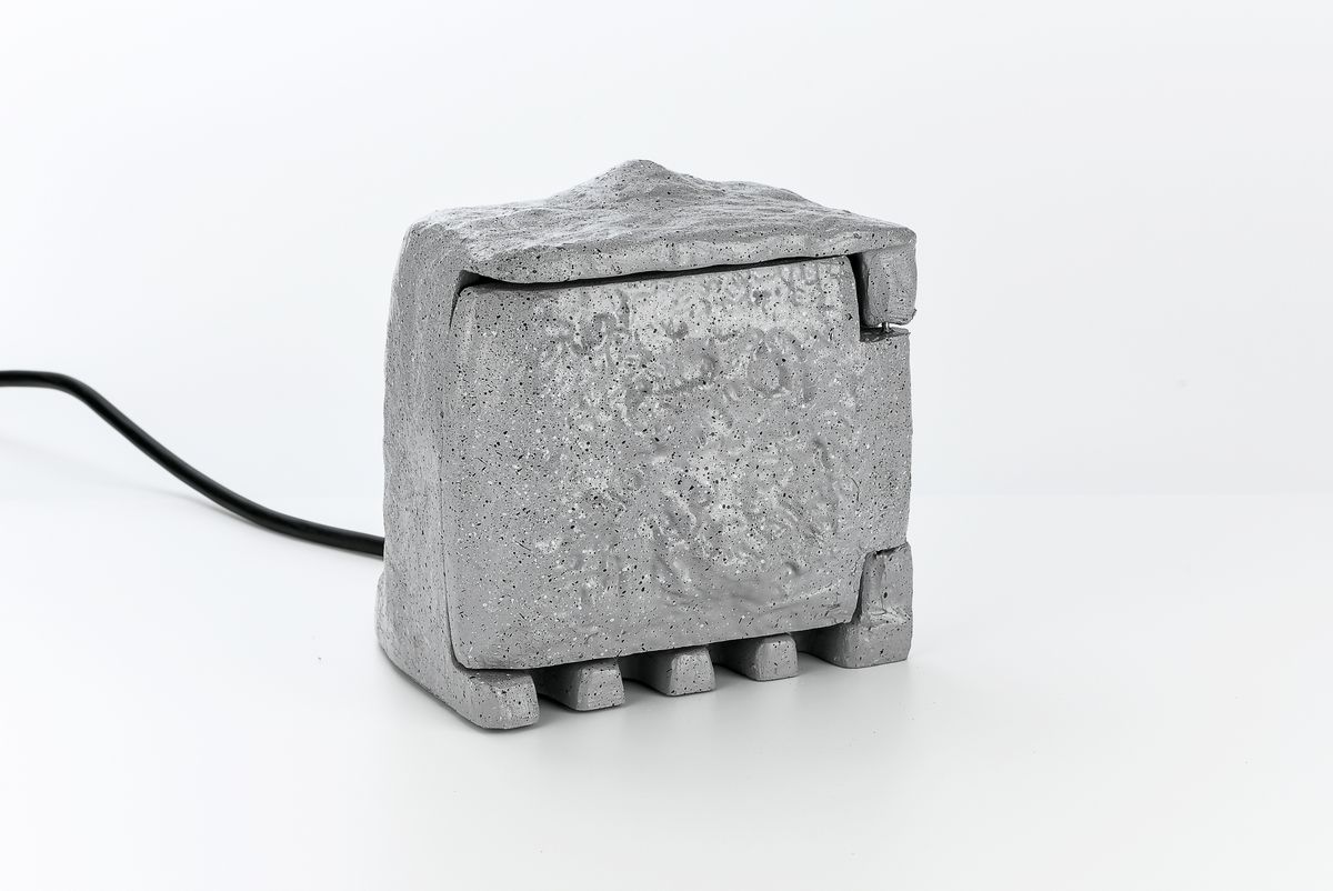 IP55 Gartenstromverteiler stehend mit Auto-Dämmerungssensor - 230V AC, max.10A, 4xT13 (IP55), grau, Überlasts., 5m Anschl. IP55, L=210mm, B=205mm, H=220mm