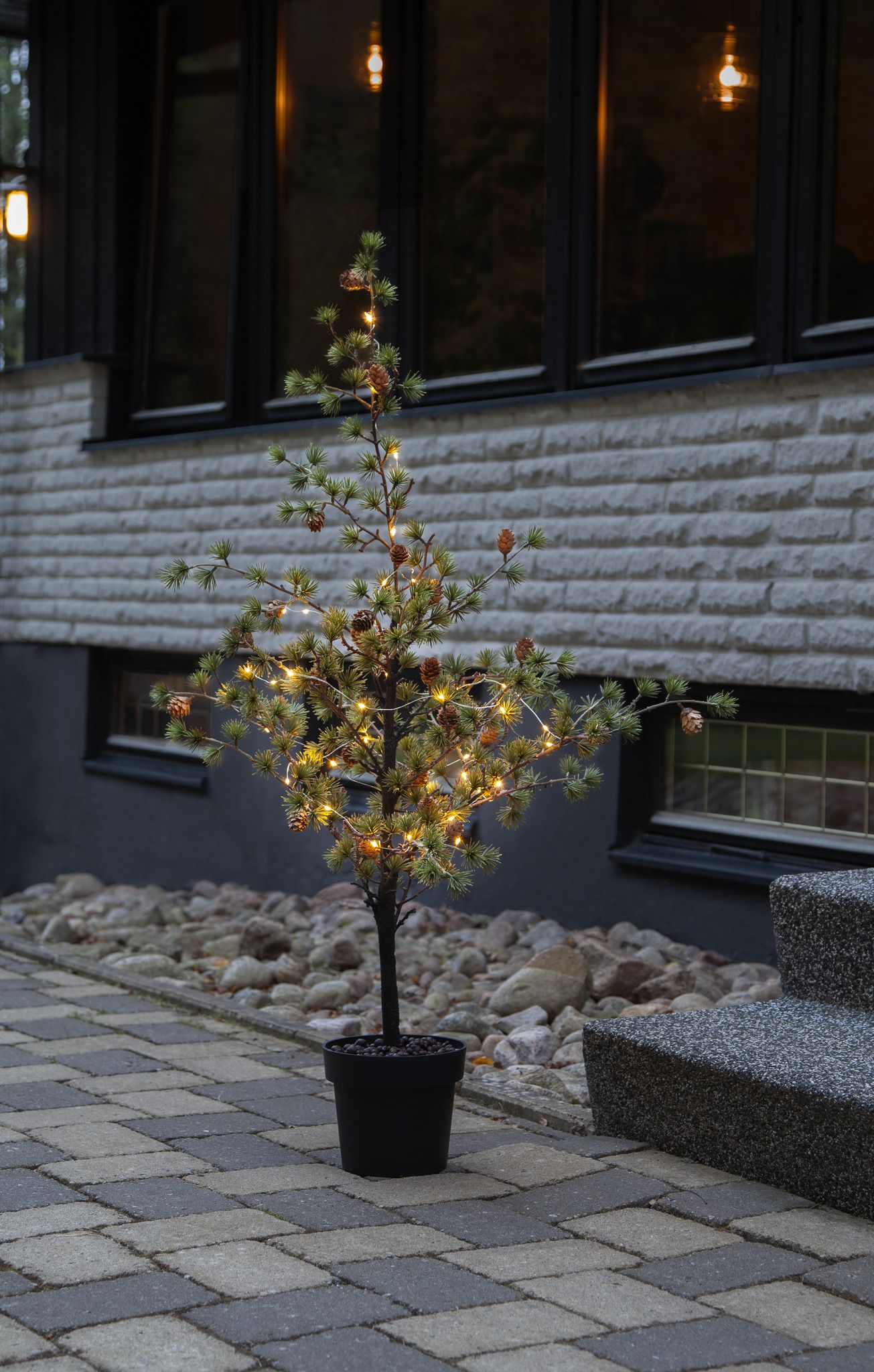Dekorativer Baum Buxbom - grün, 40 LED's, 115 cm Höhe