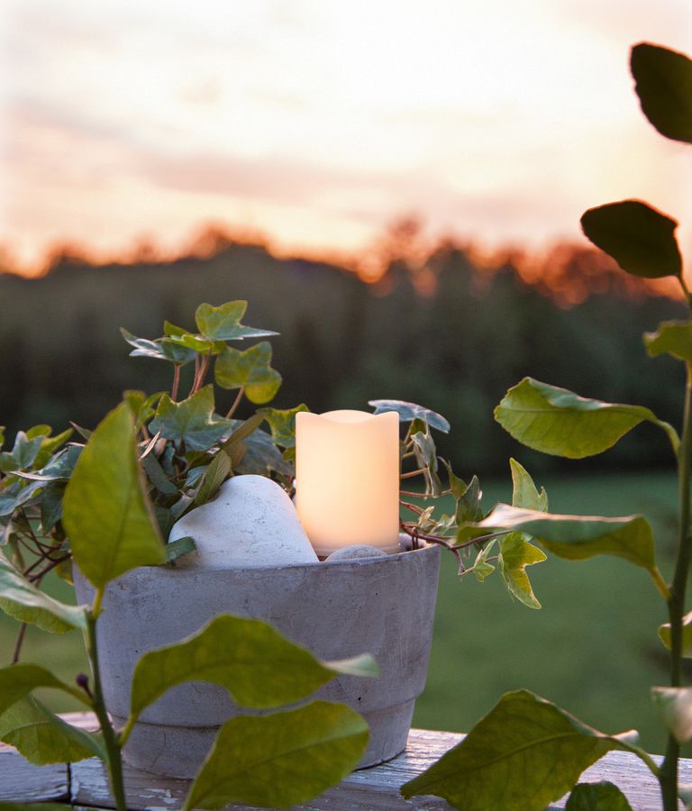 LED Grablicht Flame Kerze - Outdoor, Weiss, 7cm Höhe, Timerfunktion