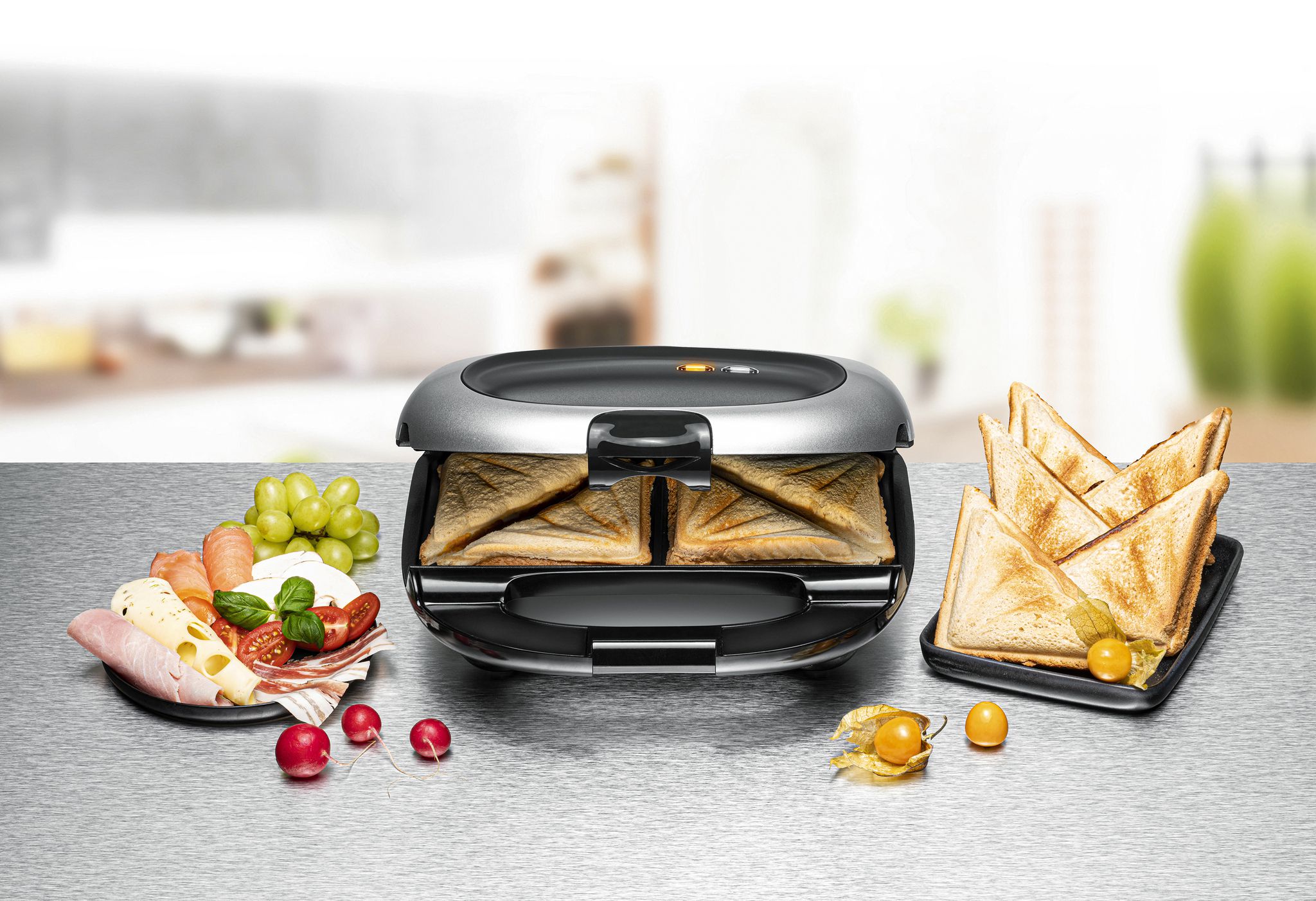 Sandwich Maker ST 1000 - 950W, 230V, Schwarz/Silber