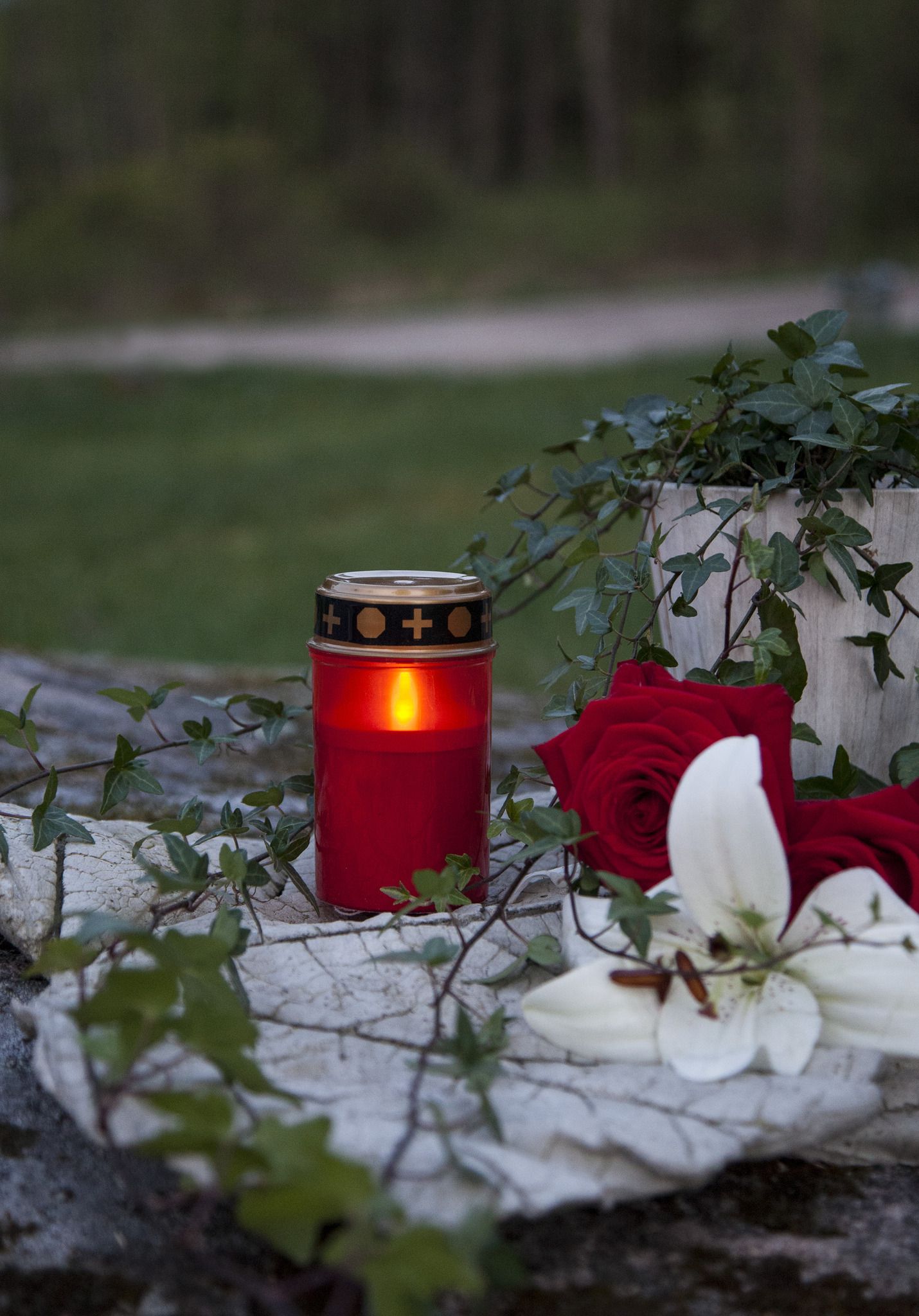 LED Grablicht Serene - Outdoor, Rot, 12cm Höhe, Timerfunktion