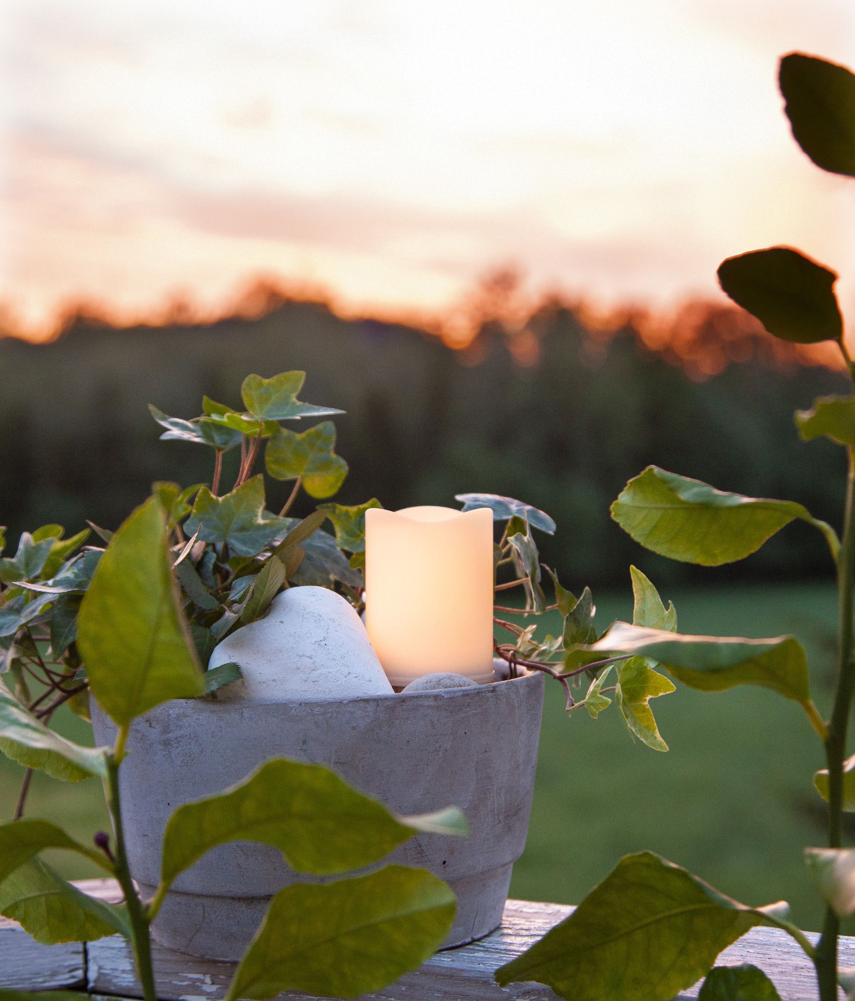 LED Grablicht Flame Kerze - Outdoor, Weiss, 7cm Höhe, Timerfunktion